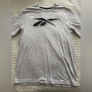 Light Gray Reebok Pixel Logo Men's T-Shirt Size Medium